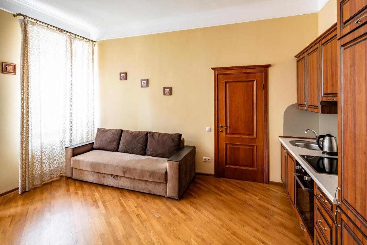 13 Franka Apartment 1 Liov Exterior foto