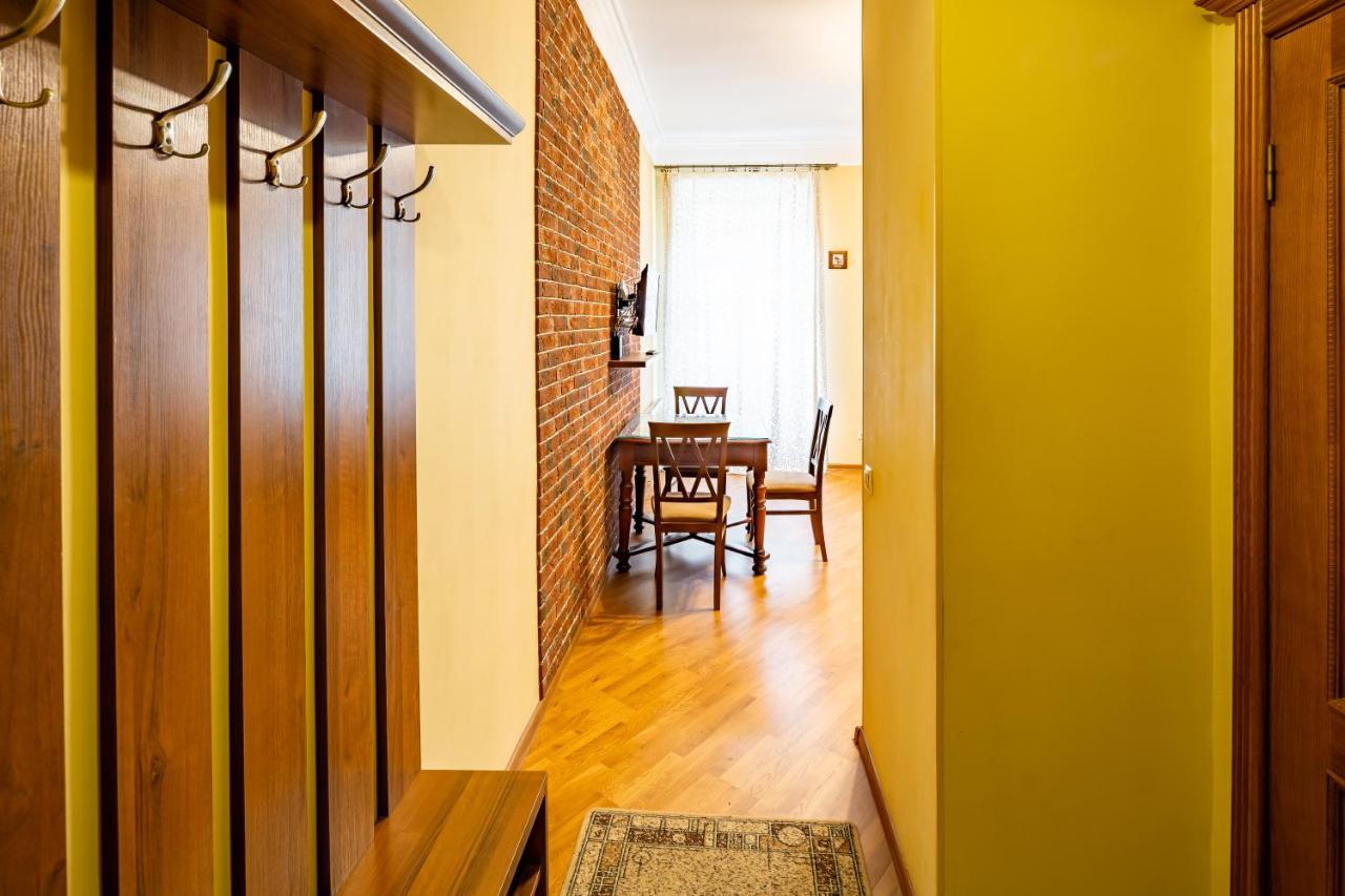 13 Franka Apartment 1 Liov Exterior foto